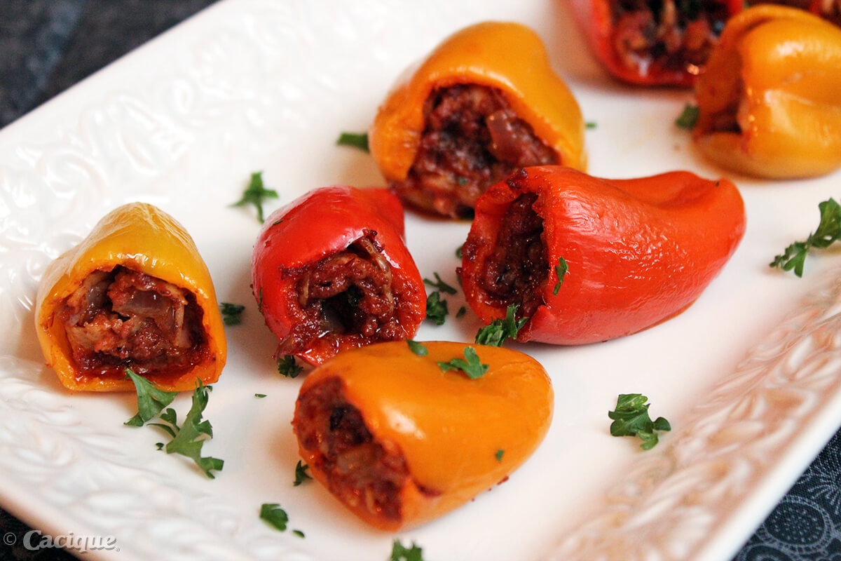 Mini-sweet-peppers-fill-with-cheese-and-chorizo01